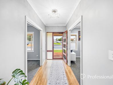 7 Sykes Avenue, Burekup WA 6227