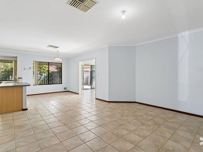 23 Merrang Circuit, Carramar WA 6031
