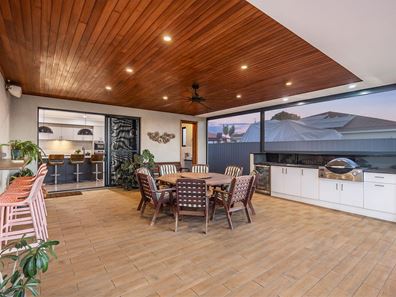 11 Portland Crescent, Dampier WA 6713