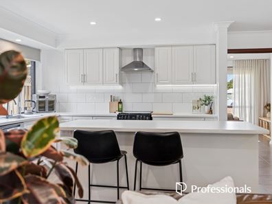 5 Shirley Road, Walliston WA 6076