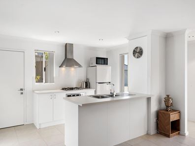 3/23 Balboa Promenade, Brabham WA 6055