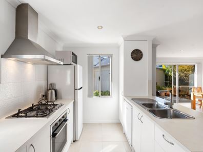 3/23 Balboa Promenade, Brabham WA 6055