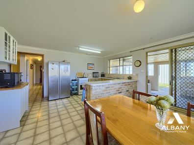 30 Green Street, Manypeaks WA 6328