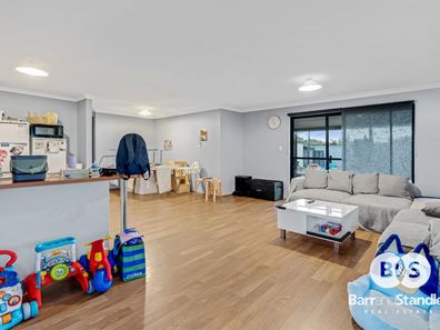6 Serpentine Way, Usher WA 6230