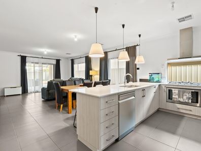 14 Lipizzaner Road, Byford WA 6122