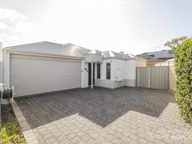 42D Winchelsea Road, Nollamara WA 6061