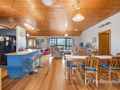 9 Westgarth Place, Parkfield WA 6233