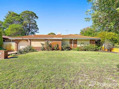 66 Grovelands Drive, Camillo WA 6111