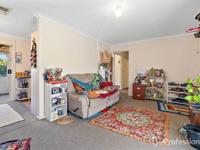 66 Grovelands Drive, Camillo WA 6111