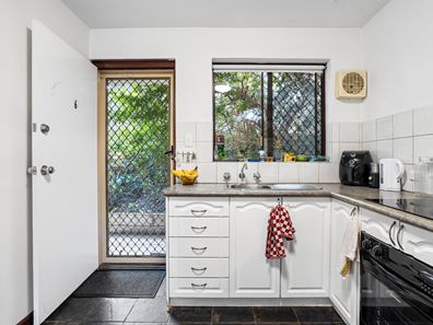 6/72 Hastings  Street, Scarborough WA 6019