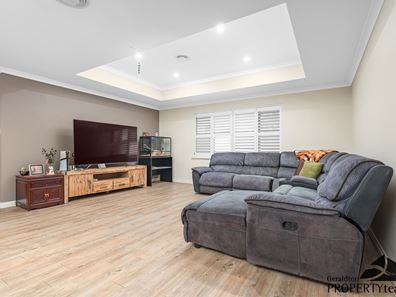 61 Honeysuckle Boulevard, Woorree WA 6530