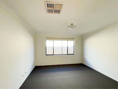 300 Lyon Road, Aubin Grove WA 6164