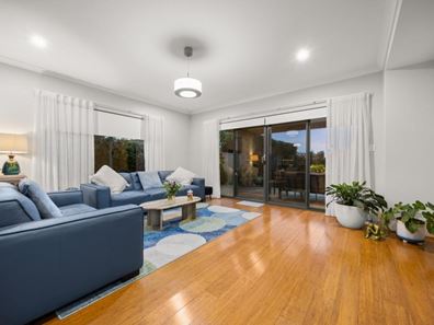 24 Margaret Street, Wilson WA 6107