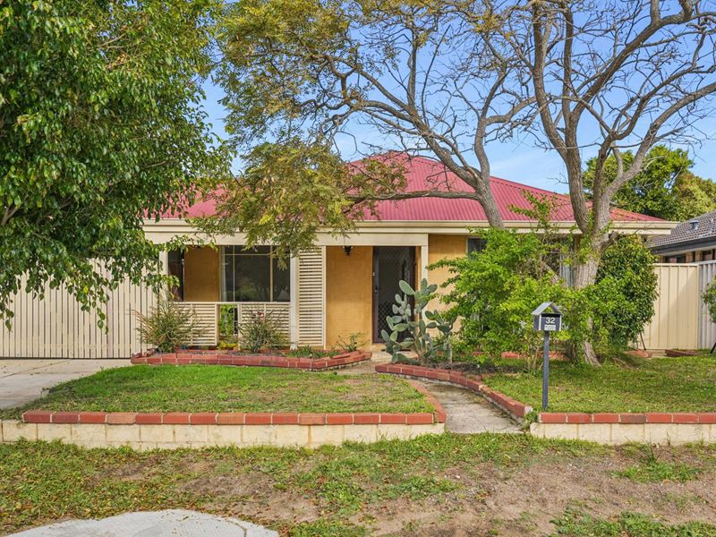 32 Benbecula Loop, Port Kennedy WA 6172