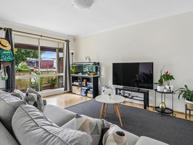32 Benbecula Loop, Port Kennedy WA 6172