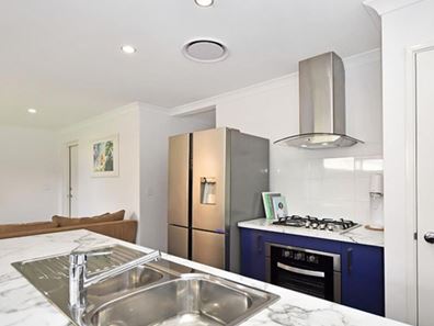 63 Castlereagh Way, Brabham WA 6055