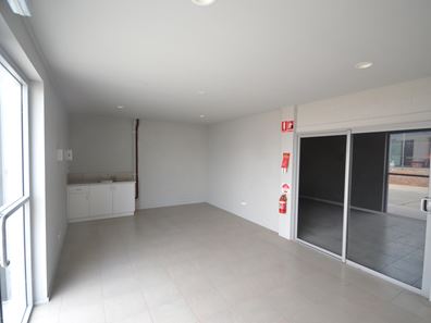 10/190 Abernethy Road, Belmont WA 6104