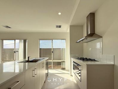 34 Tapin Street, Yanchep WA 6035
