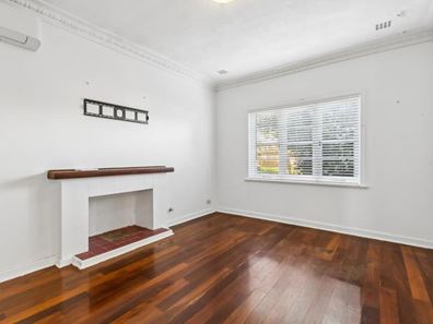 11 Helmsley Street, Scarborough WA 6019
