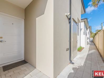 4/5 Parkview Parade, Redcliffe WA 6104