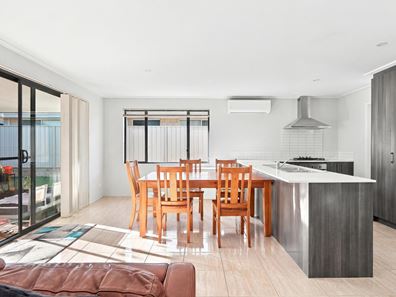 15 Beachcomber Hill, Glenfield WA 6532