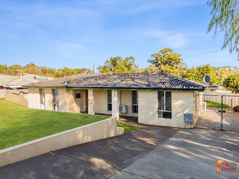 4 Hume Court, Parmelia WA 6167
