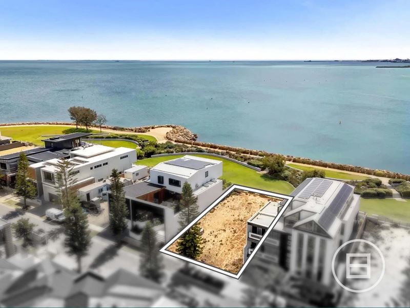 22 Chelydra Point, North Coogee WA 6163