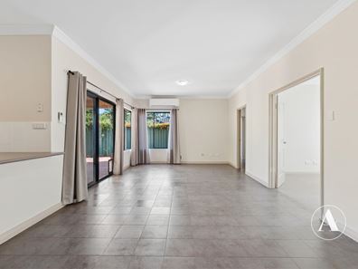 9 Paterson Road, Mount Nasura WA 6112