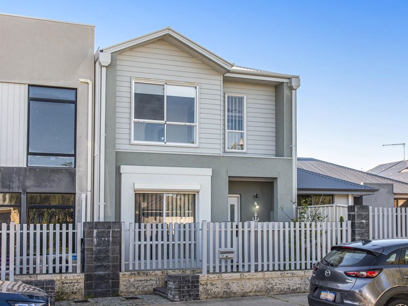 12 Elvire Grove, Golden Bay WA 6174