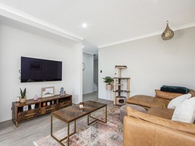 12 Elvire Grove, Golden Bay WA 6174