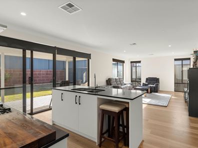 63 Tigermoth Boulevard, Bullsbrook WA 6084