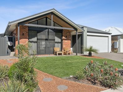 3 Learmonth Road, Bushmead WA 6055