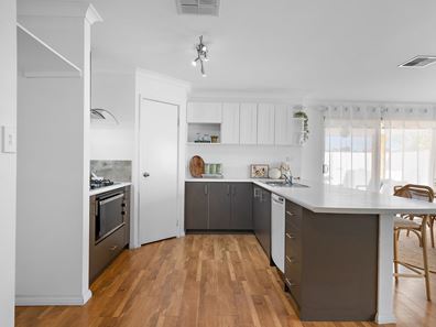 34 Caterpillar Road, Success WA 6164