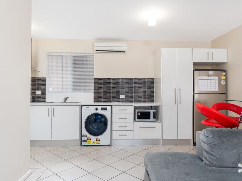 3/8 Rutland Avenue, Lathlain