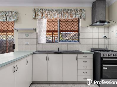 2/60 Ivanhoe Street, Bassendean WA 6054