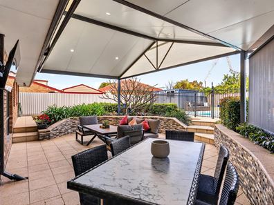 6 McFarlane Close, Willetton WA 6155