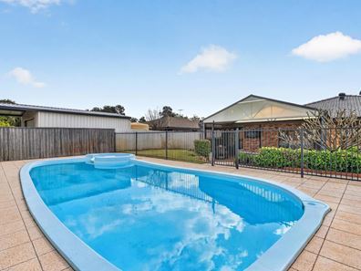 6 McFarlane Close, Willetton WA 6155