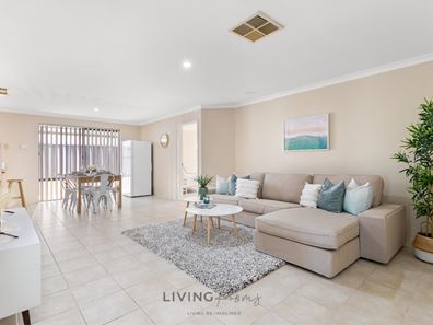 Room/3  26 Properjohn Drive, Rockingham WA 6168