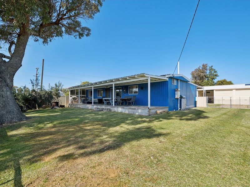 16 Walker Avenue, Lancelin WA 6044