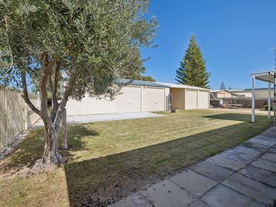 16 Walker Avenue, Lancelin WA 6044