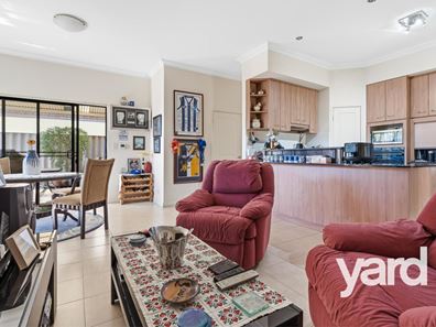1/114-116 Moreing Road, Attadale WA 6156