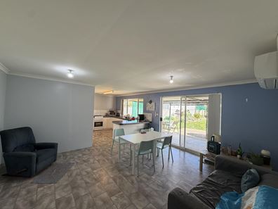 27 Easton Road, Castletown WA 6450