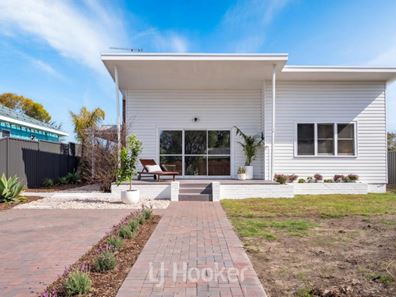 68 Fairbairn Road, Busselton WA 6280