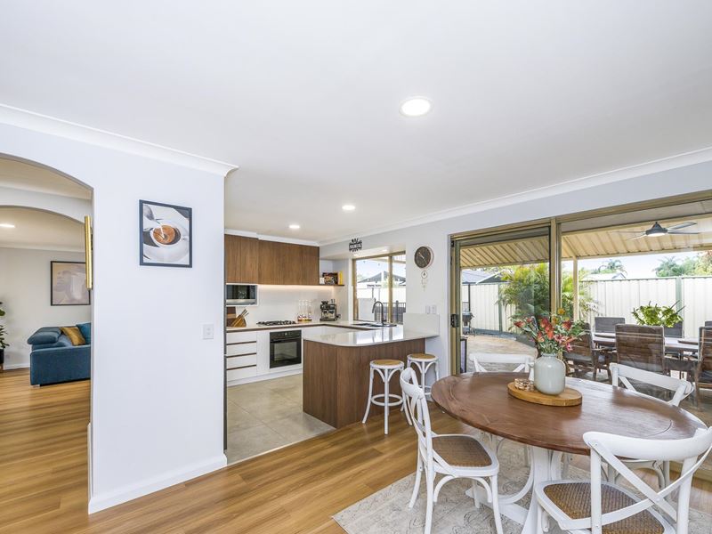 2 Shrike Garden, Ballajura