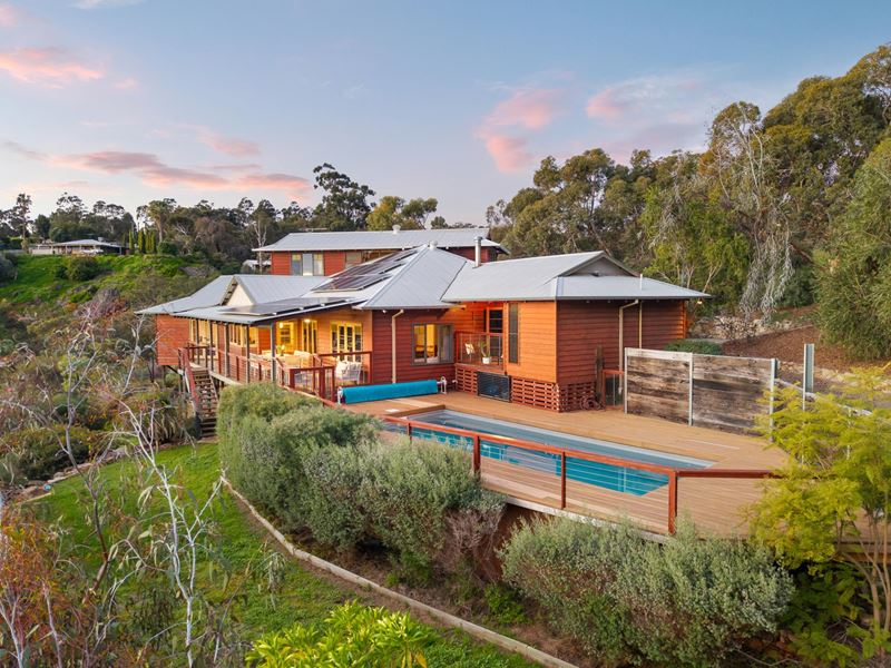 31 Nangana Way, Kalamunda WA 6076