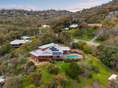 31 Nangana Way, Kalamunda WA 6076