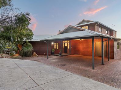 31 Nangana Way, Kalamunda WA 6076