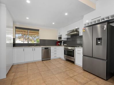132a Hare Street, Lamington WA 6430