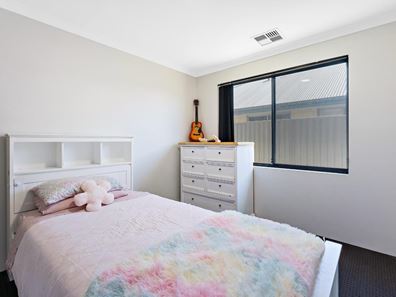 17 Glenree Way, Bullsbrook WA 6084