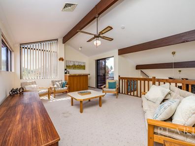 33 Tellen Street, Mullaloo WA 6027